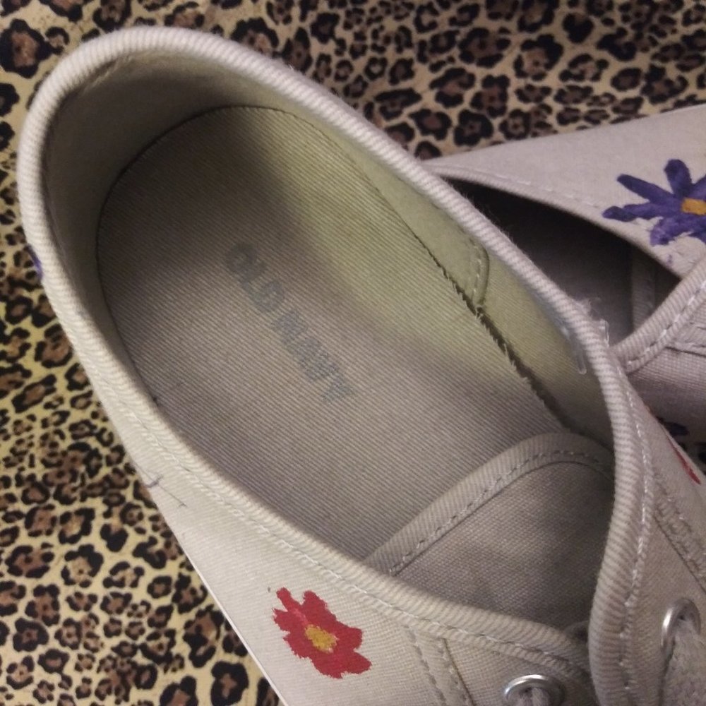1776 Size 8 Old Navy Upcycled Sneakers - Picture 4 of 7